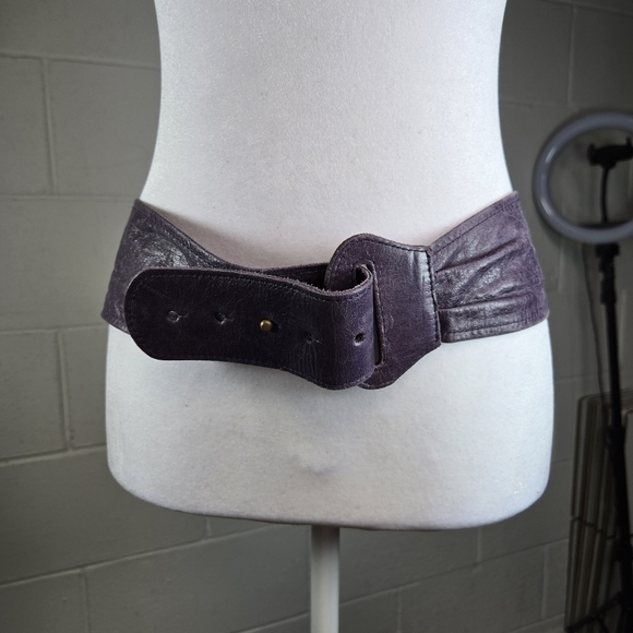 Vtg light purple soft Slouchy  leather loop boho belt main image 7